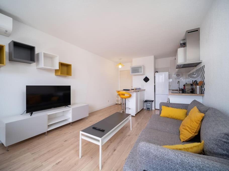 Appartement Tout Equipe Climatise Terrasse Hopital De La Timone Marseille Eksteriør billede