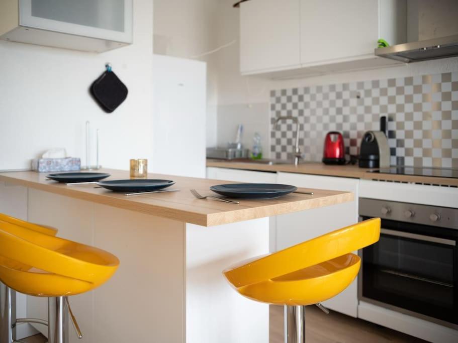 Appartement Tout Equipe Climatise Terrasse Hopital De La Timone Marseille Eksteriør billede
